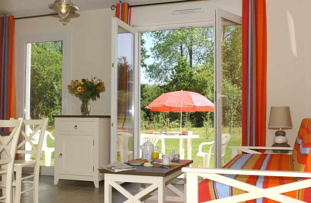 Residence Nemea Les Roches Saint-Pol-de-Léon Exteriör bild